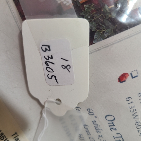 Heritage Lace Tiara - Picture 2 of 5